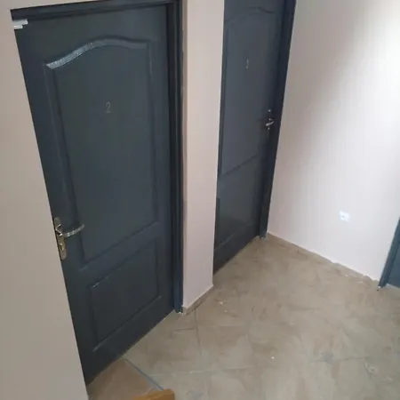 Apartmán Tanie Pokoj Nr 9 , 1 Osobowy Z Lazienka Na Korytarzu